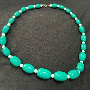 VTG Charming Teal and white plastic bead choker. Perfect for spring!